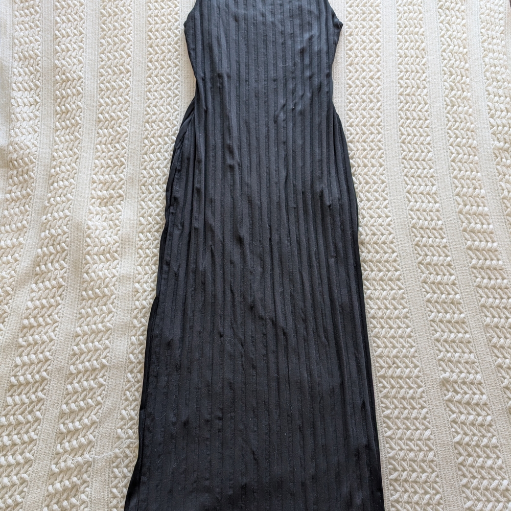 Elegant Black Sleeveless Dress